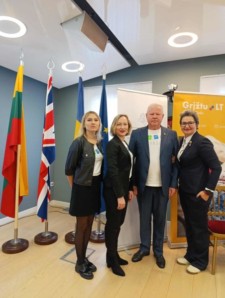 Anykščių rajono delegacija Londone kviečia kraštiečius sugrįžti į gimtąjį kraštą