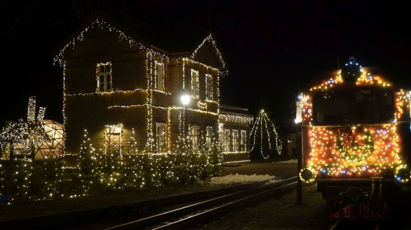 Keliones pradeda reguliarieji Kalėdinio siauruko reisai