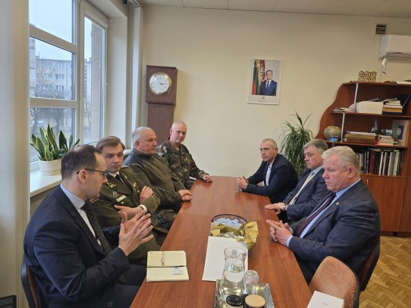 Anykščių rajono savivaldybėje aptartos naujos galimybės stiprinti jaunimo pilietiškumą