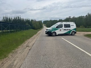 Svarbi informacija: Utenos rajone nukritusiame drone rasta sprogmenų, jie bus neutralizuojami...