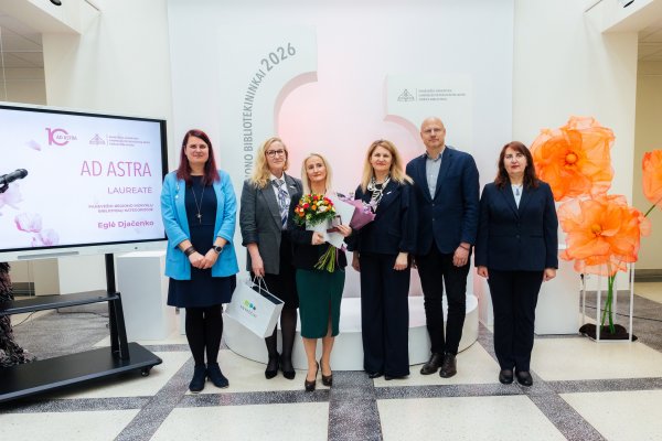 Jubiliejiniuose apdovanojimuose „Ad astra“ – garbingas įvertinimas Kavarsko bibliotekininkei...