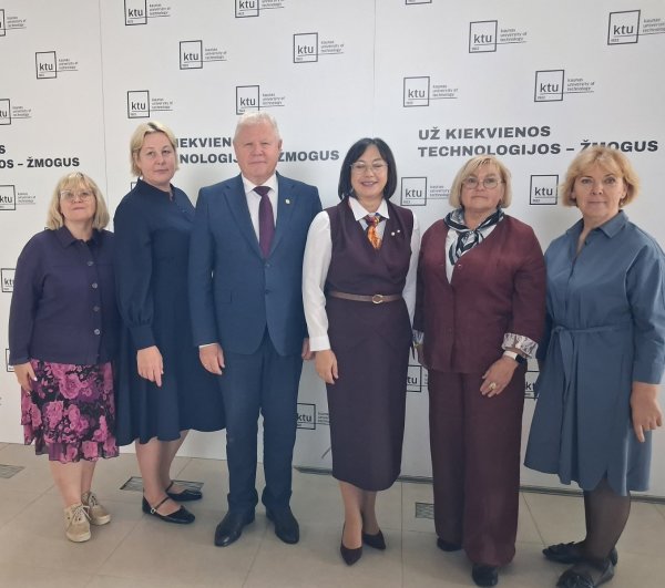 Anykščių rajono delegacija dalyvavo nacionalinėje švietimo konferencijoje Kaune